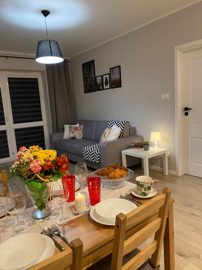 Apartament Sloneczny Poranek 우스트르치키 돌네 외부 사진