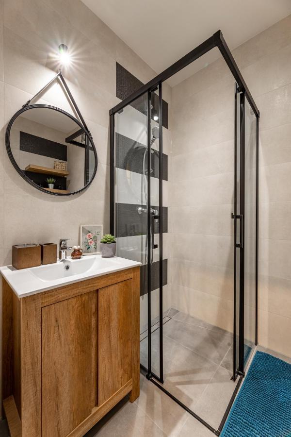 Apartament Sloneczny Poranek 우스트르치키 돌네 외부 사진